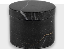 Djururnor i natursten