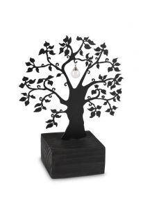 Skulptururna 'Livets träd' med askpärla