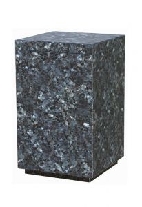 Naturstenurna i olika typer av granit